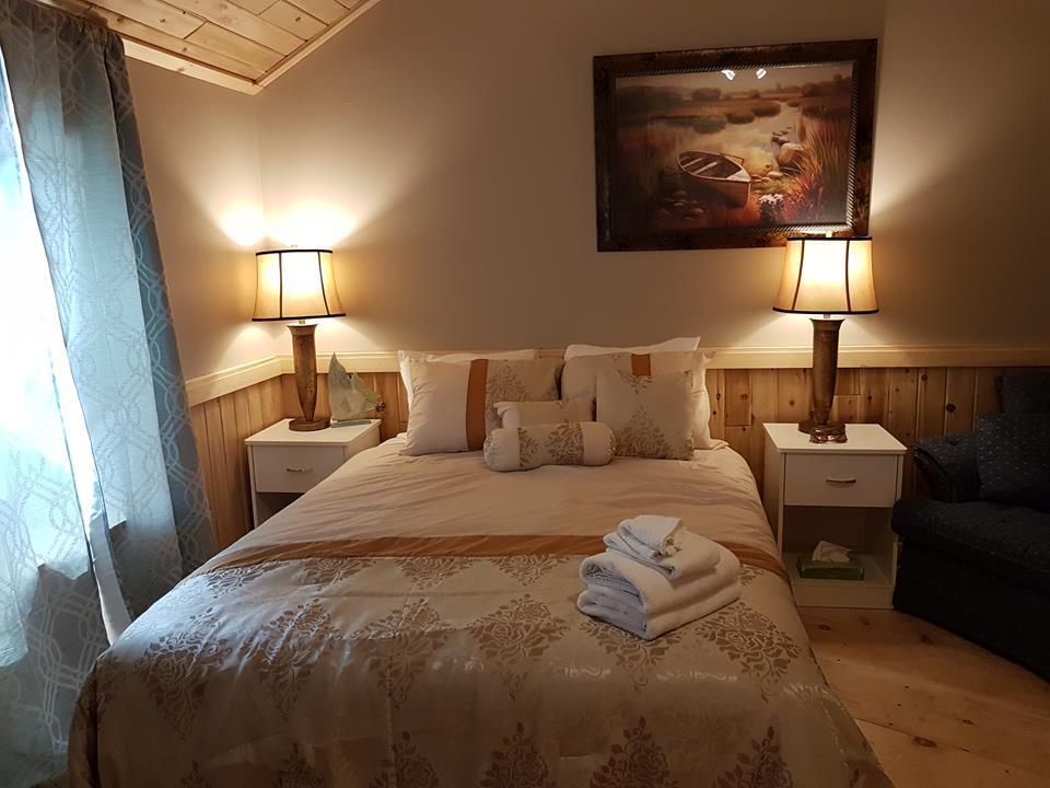 Kit Wat & Marina Hotel *