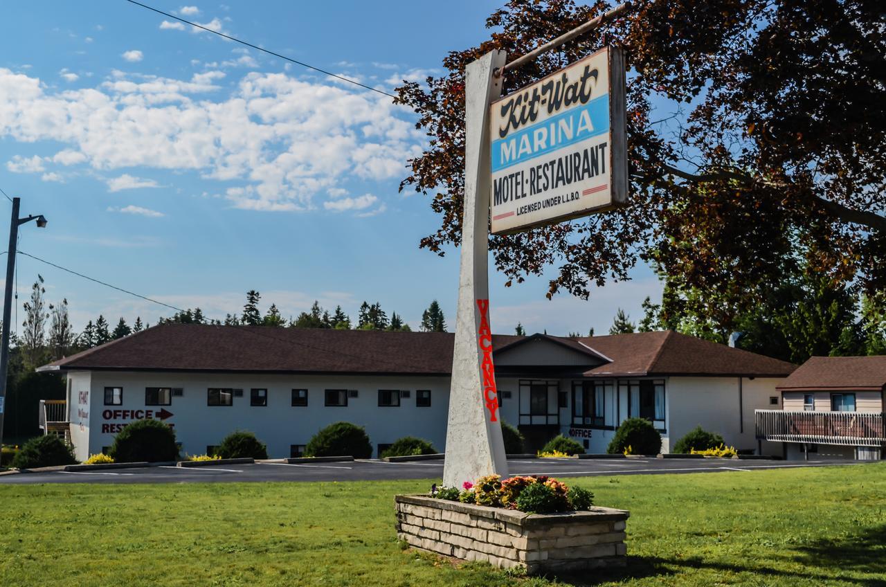 Kit Wat & Marina Hotel Sauble Beach