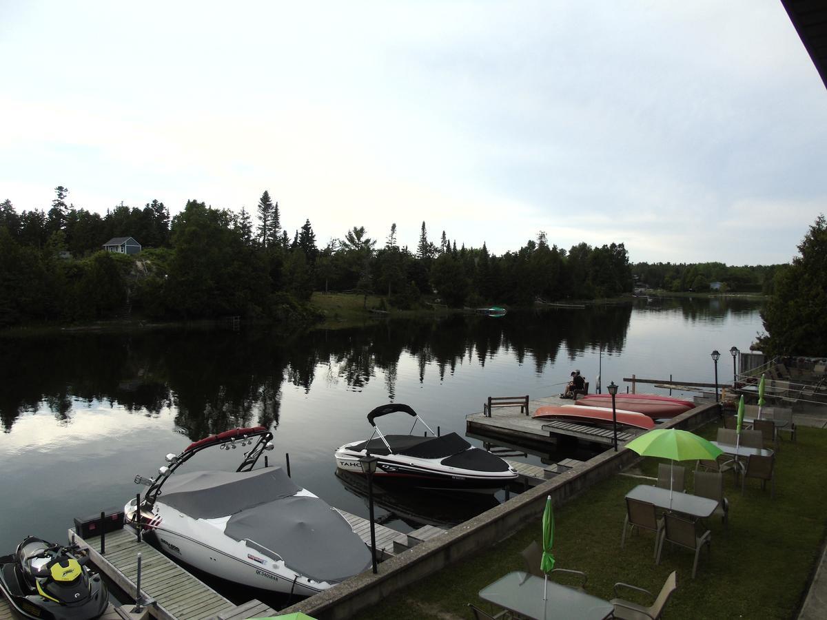 Hotel Kit Wat & Marina Sauble Beach